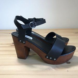 Steve Madden Platform Safyre Black Buckle Sandals